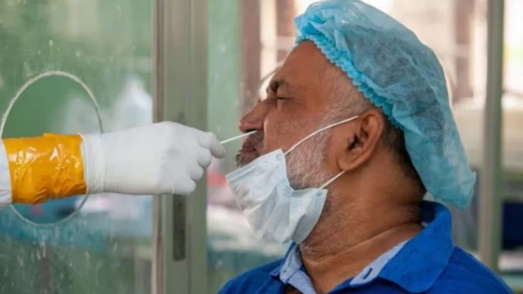 দেশে আরও ১৭ জনের মৃত্যু, আক্রান্ত ১৫ হাজার ৫২৭