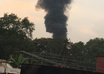 কর্ণফুলীর প্লাস্টিক ফ্যাক্টরিতে আগুন, ক্ষয়ক্ষতি ৫ লাখ