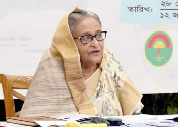 আইন নিজের হাতে তুলে নিবেন না: প্রধানমন্ত্রী