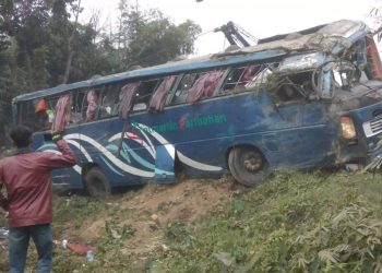 চন্দনাইশে নিয়ন্ত্রণ হারিয়ে যাত্রীবাহী বাস খাদে: আহত ১০