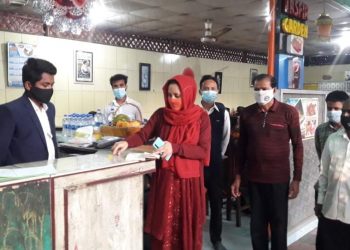 টিকা সনদ ছাড়া খাবার পরিবেশন, ৪ হোটেলকে জরিমানা