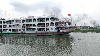 লঞ্চেও অর্ধেক যাত্রী, বাড়ছে না ভাড়া