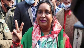 আইভীর হ্যাট্রিক জয়