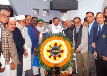 অগণতান্ত্রিকভাবে শেখ হাসিনার সরকারকে ধাক্কা দেয়া যাবে না, যায়নি