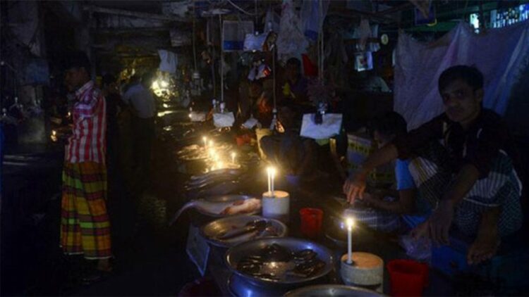 প্রচণ্ড শীতেও তীব্র গ্যাস সংকটের মধ্যেই চলছে লোডশেডিং