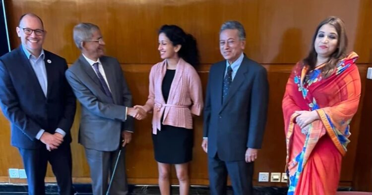 ফখরুলের সাথে যুক্তরাষ্ট্রের উপসহকারী মন্ত্রী আফরিনের রুদ্ধদ্বার বৈঠক