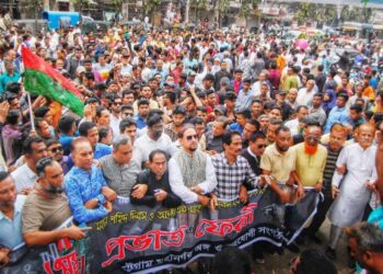 পাকিস্তানিদের মত আওয়ামী হানাদার বাহিনীও জনগণের সব অধিকার হরণ করেছে