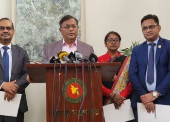 মিয়ানমারের সীমান্তরক্ষীদের ফিরিয়ে নেয়ার আলোচনা চলছে