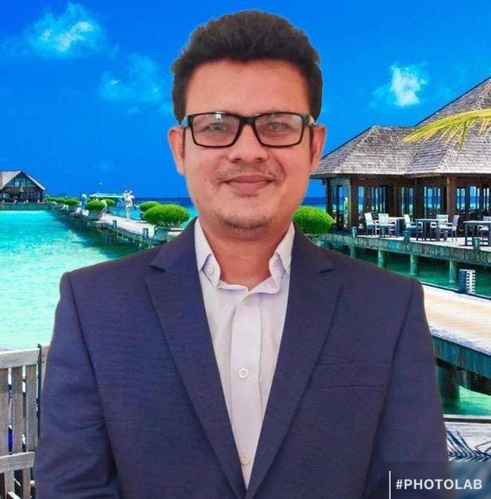 কবিতা: মায়ের মুখের মধুর হাসি । । আতিকুল হাসান রবিন