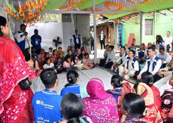 সুইডেনের ক্রাউন প্রিন্সেস শুনলেন চট্টগ্রামে জলবায়ু অভিঘাতের ফলে বাস্তুচ্যুতদের লড়াইয়ের কথা