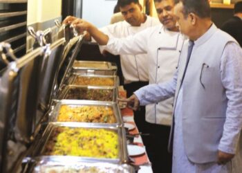 ওয়েল পার্ক রেসিডেন্সে দেশীয় ইফতারির সাথে রয়েছে এরাবিয়ান স্পেশাল কুজিন প্যাকেজ