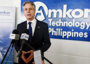 গাজায় যুদ্ধবিরতি নিয়ে আলোচনার জন্যে মিসর ও সৌদি আরব যাচ্ছেন ব্লিঙ্কেন