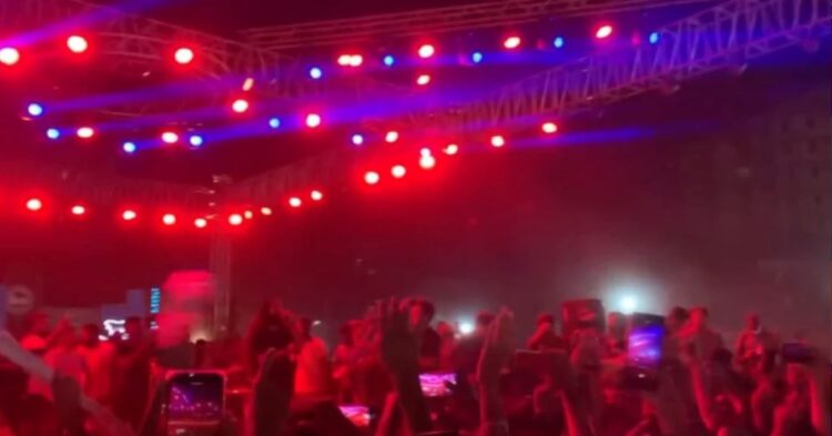 হালিশহরে কনসার্টে সংঘর্ষে তিন পুলিশসহ আহত ১৫