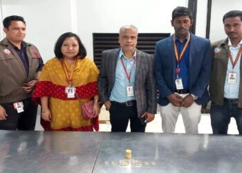 শাহ আমানত বিমানবন্দরে দুই কেজি ২২৮ গ্রাম সোনা জব্দ, দুই যাত্রী আটক