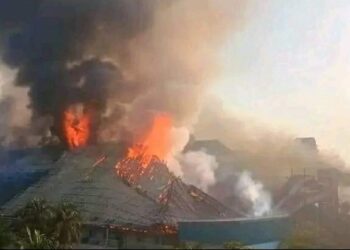 ৪৮ ঘণ্টায়ও পুরোপুরি নিয়ন্ত্রণে আসেনি এস আলম সুগার মিলের আগুন