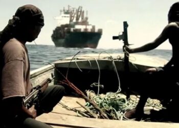 মুক্তিপণ নিয়ে তীরে উঠেই আটক আট জলদস্যু!