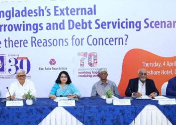 উদ্বেগ/ঋণের টাকায় ঋণ পরিশোধ করছে সরকার