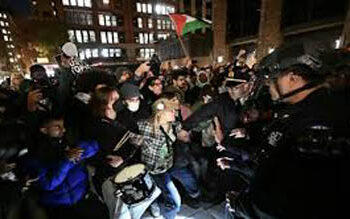 গাজা যুদ্ধ নিয়ে প্রতিবাদ; নিউইয়র্ক বিশ্ববিদ্যালয় থেকে ১৩৩ জন গ্রেফতার