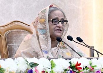 জনগণের সেবা করার মাধ্যমে ভবিষ্যতের ভোট নিশ্চিত করুন