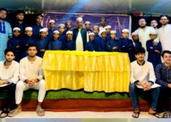 দি জামালখান এভিনিউর উদ্যোগে এতিমদের ইফতার সামগ্রী ও ঈদ উপহার বিতরণ