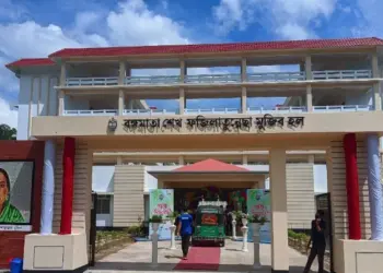 মদ খেয়ে মাতলামি করা চবির সেই ছাত্রীর আত্মহত্যার চেষ্টা