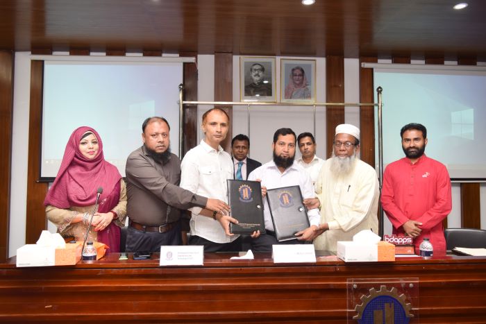 চুয়েটের সঙ্গে রবি আজিয়াটাসহ তিন সংস্থার সমঝোতা স্মারক সই