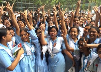 এসএসসির ফল প্রকাশ: পাসের হার ৮৩.০৪ শতাংশ