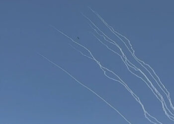 ইসরাইলে রকেট হামলা হামাসের