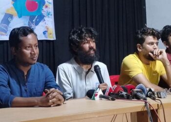 এভারেস্ট ও লোৎসের শিখর থেকে দেখা নিচের পৃথিবীর দৃশ্য ভুলে যাওয়া সম্ভব নয়