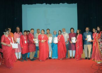 স্বদেশ আবৃত্তি সংগঠনের মা আবৃত্তি উৎসব ও গুণীজন সংবর্ধনা সম্পন্ন