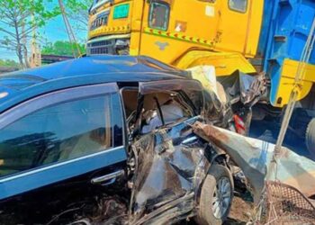 সীতাকুণ্ডে চলন্ত ট্রাকে স্ট্রোক করে মৃত্যু চালকের