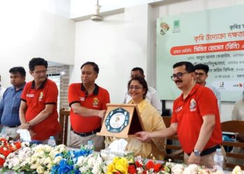 তরুণ প্রজন্মকে কৃষি উদ্যোক্তা হিসেবে এগিয়ে আসতে হবে