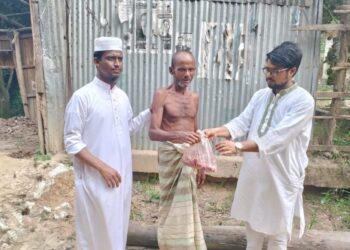 এক বাটি রান্না করা মাংস পরিবারের ছয়জন মিলে খেয়েছি!