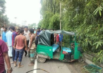 সীতাকুণ্ডে লরির ধাক্কায় সিএনজির চালক নিহত