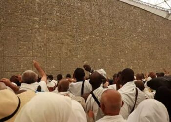 ধর্ম/‘শয়তানকে পাথর মারার’ মধ্য দিয়ে হজের আনুষ্ঠানিকতা শেষ হাজীদের