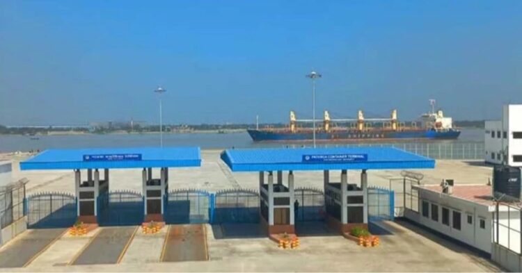 চট্টগ্রাম বন্দরের পতেঙ্গা কনটেইনার টার্মিনালের কার্যক্রম শুরু