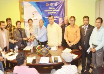 চিটাগং বে অব বেঙ্গল লায়ন্স ক্লাবের নতুন নির্বাচিতদের দায়িত্ব হস্তান্তর