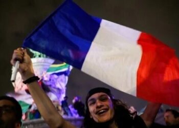 ফ্রান্সে নির্বাচনে জয়ের পথে বামপন্থীদের জোটের