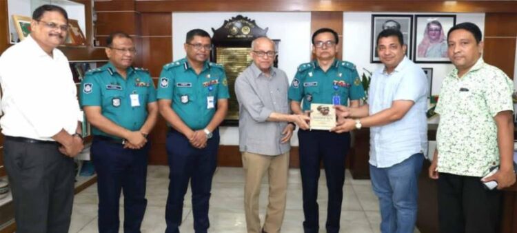 সিএমপির নয়া কমিশনারের সঙ্গে কমিউনিটি পুলিশিং চট্টগ্রাম মহানগরের সৌজন্য সাক্ষাৎ