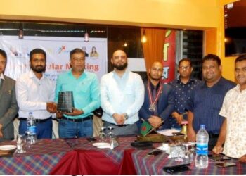 রোটারি ক্লাব অব চিটাগাং সেন্ট্রালের প্রথম সভা; মেধা বৃত্তি চেক ও রেইন কোর্ট বিতরণ