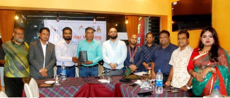 রোটারি ক্লাব অব চিটাগাং সেন্ট্রালের প্রথম সভা; মেধা বৃত্তি চেক ও রেইন কোর্ট বিতরণ