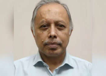 অবশেষে পদত্যাগ করলেন চবির উপাচার্য আবু তাহের