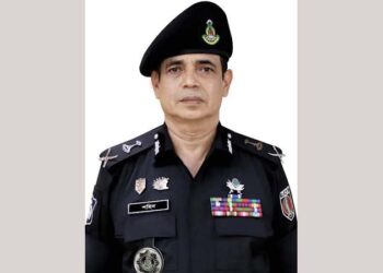 র‌্যাবের মহাপরিচালক হিসেবে দায়িত্ব নিলেন শহিদুর রহমান