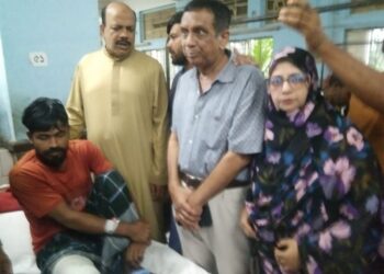 বৈষম্যবিরোধী ছাত্র আন্দোলনে আহতদের পাশে বিএনপির নেতা আসলাম চৌধুরী