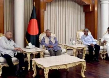 প্রধান উপদেষ্টার সাথে সংলাপ/নির্বাচন ও সংস্কার নিয়ে ‘রূপরেখা’ চাইল রাজনৈতিক দলগুলো