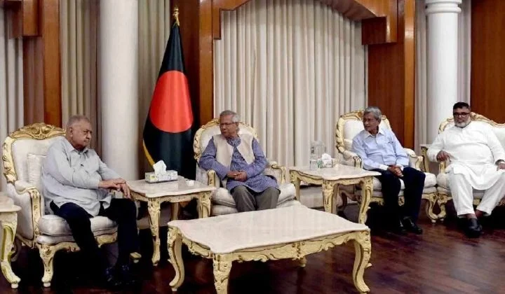 প্রধান উপদেষ্টার সাথে সংলাপ/নির্বাচন ও সংস্কার নিয়ে ‘রূপরেখা’ চাইল রাজনৈতিক দলগুলো