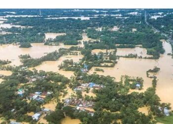 ফেনীতে কমছে বন্যার পানি