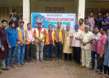 বন্যার্তদের মাঝে লায়ন্স ক্লাব চিটাগং সীতাকুণ্ড ও লায়ন্স ক্লাব চিটাগং অগ্রণীর ত্রাণ বিতরণ