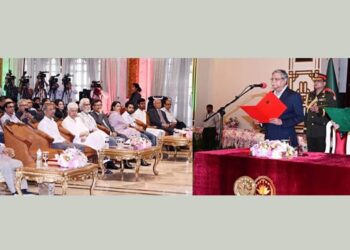 প্রধান বিচারপতি হিসেবে শপথ নিলেন সৈয়দ রেফাত আহমেদ