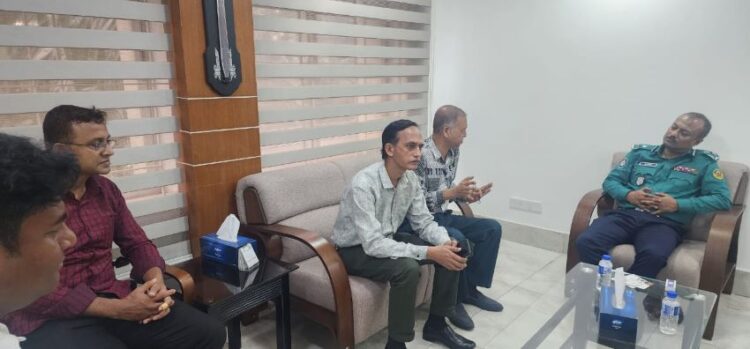 সিএমপির কমিশনারের সঙ্গে সিএমইউজের নেতৃবৃন্দের মত বিনিময়